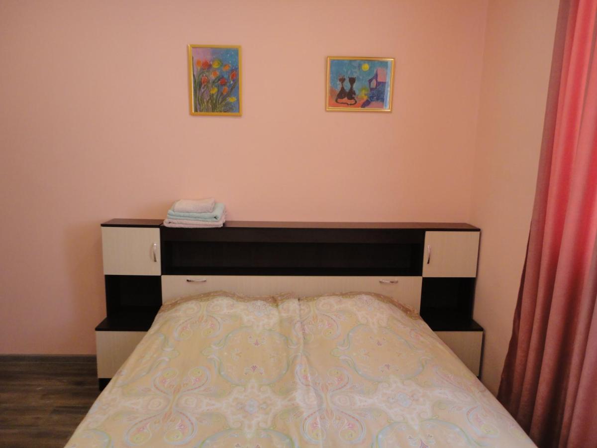 Like Home Guesthouse & Tours Yerevan Ngoại thất bức ảnh