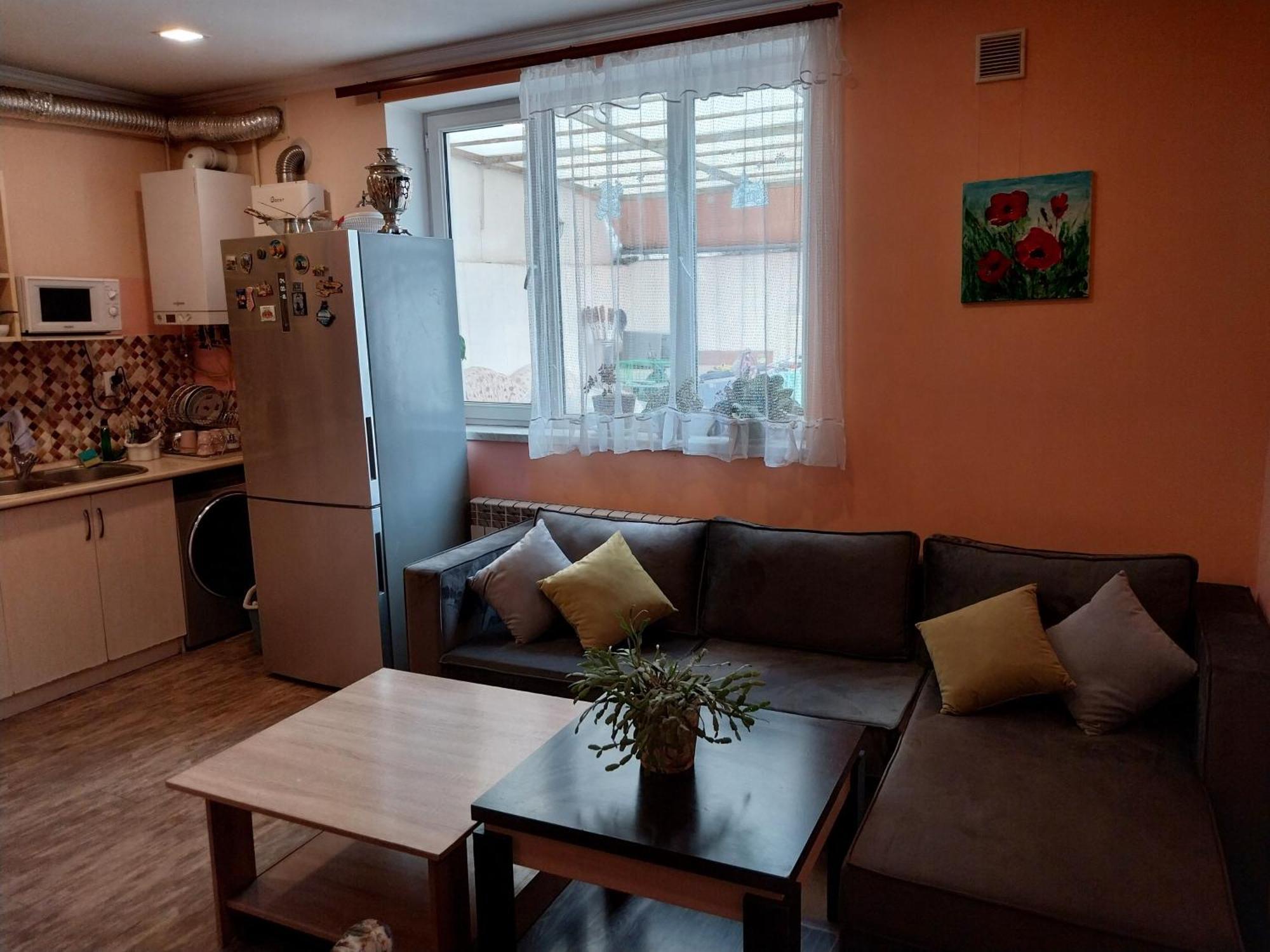 Like Home Guesthouse & Tours Yerevan Ngoại thất bức ảnh